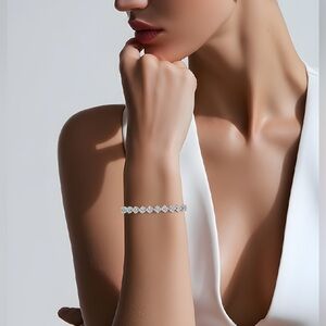 *NEW* Heart Shaped Moissanite Tennis Bracelet